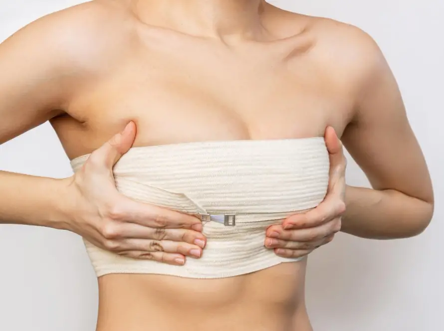 Soutien-gorge de contention post-opératoire après chirurgie mammaire